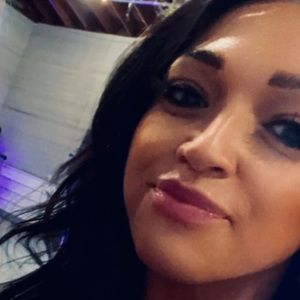 Meet your Posher, Olyvia